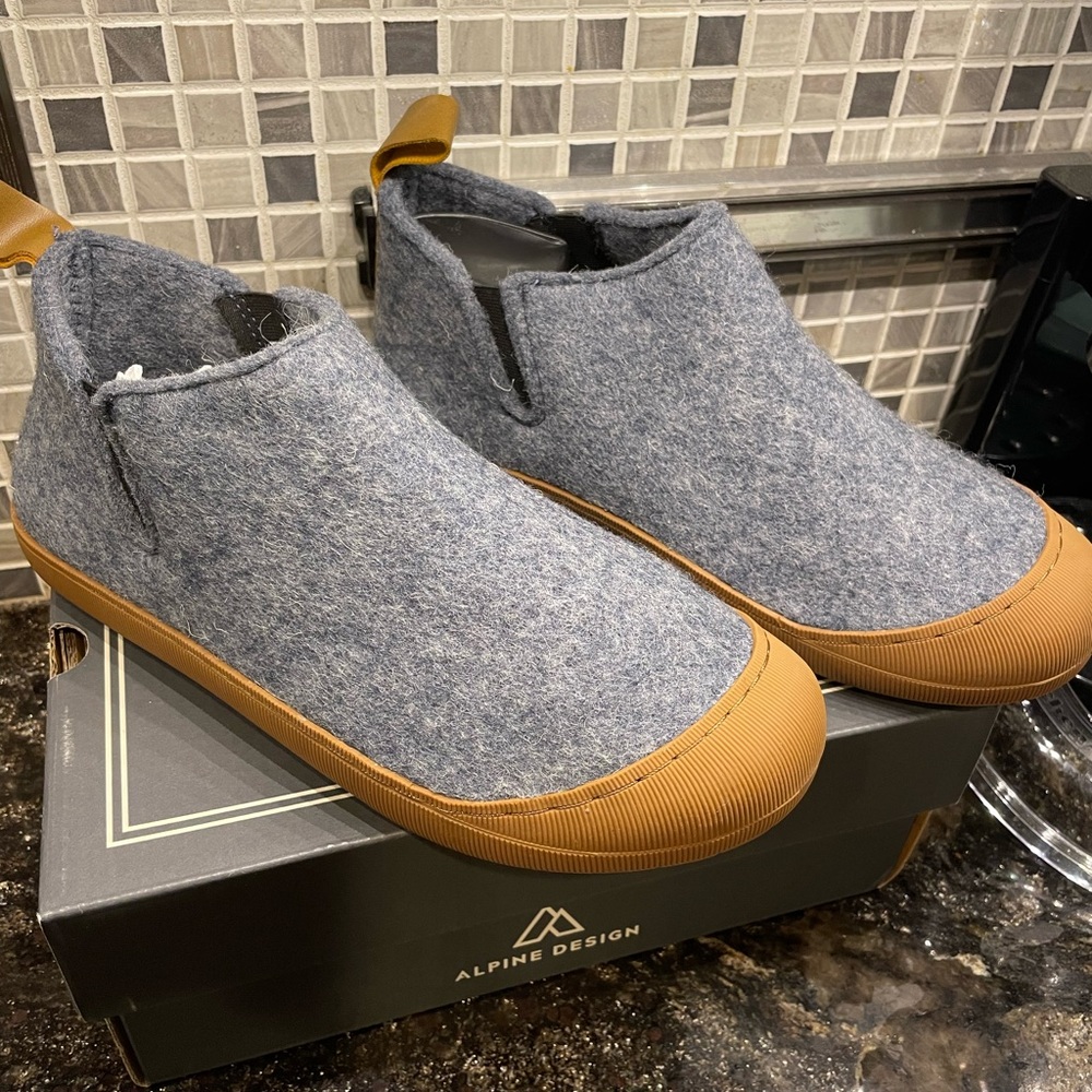 Alpine Design Men's Diego Wool Slipper Boots